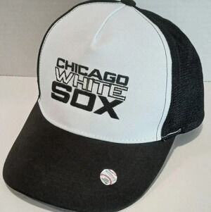 Chicago White Sox Coors Light Black/White Mens  Snapback Trucker Hat.
